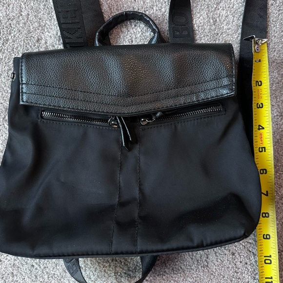 Botkier New York Black Nylon Trigger Medium Backpack w Adjustable Straps - Picture 15 of 15